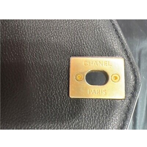 NWT Authentic 19C CHANEL Classic Black White Quilted Envelope Flap Hand Bag New - Picture 4 of 13